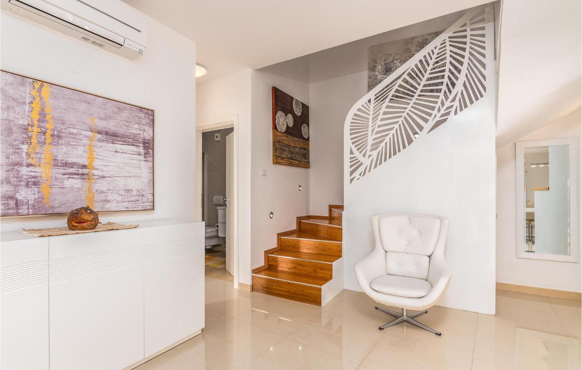 Beautiful Home In Martinscica With Wifi Exterior foto
