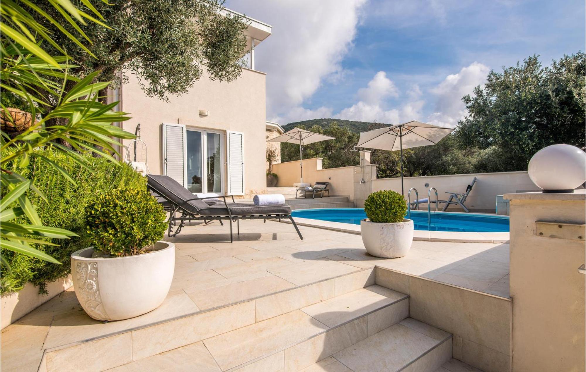 Beautiful Home In Martinscica With Wifi Exterior foto