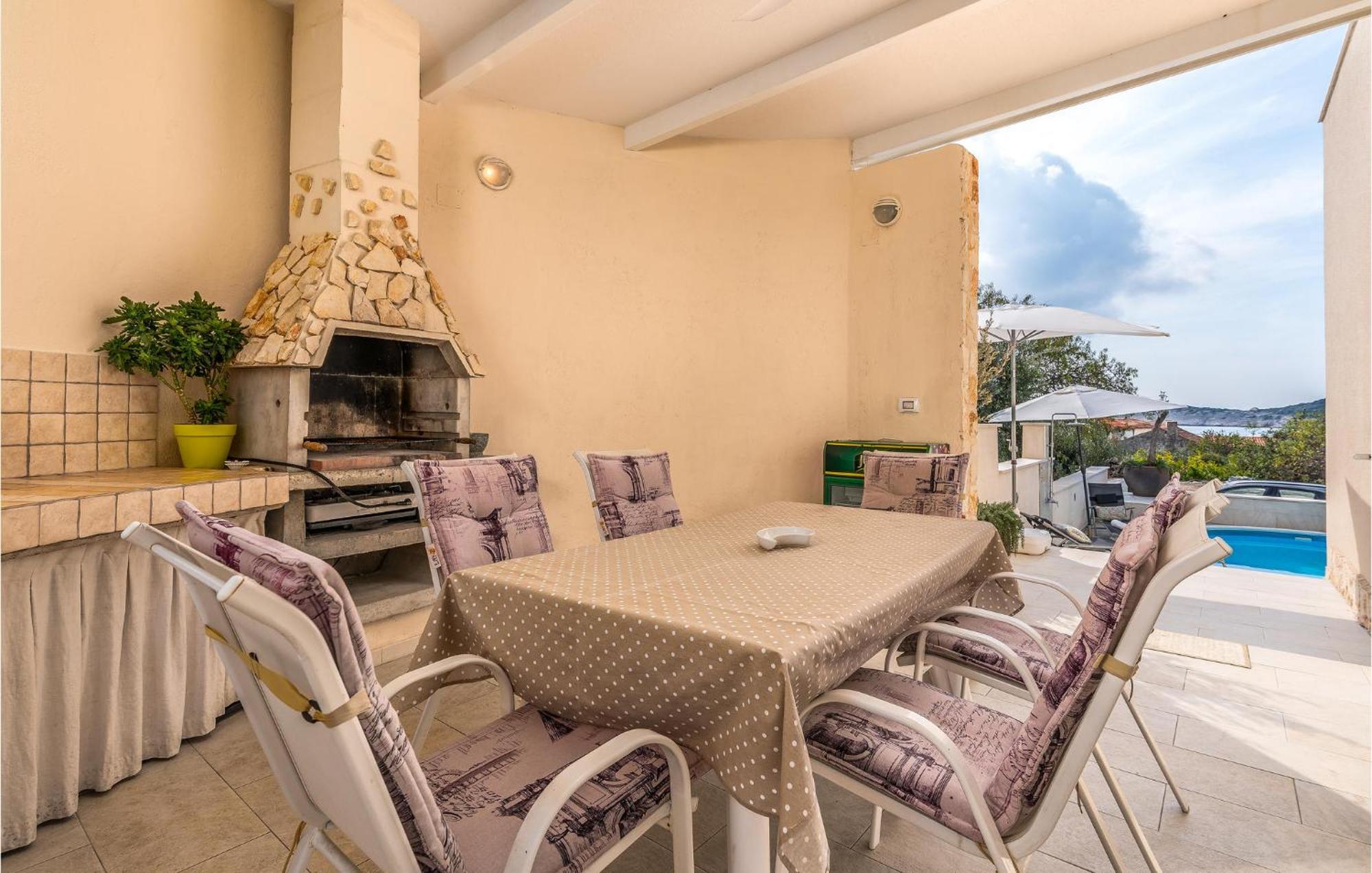 Beautiful Home In Martinscica With Wifi Exterior foto