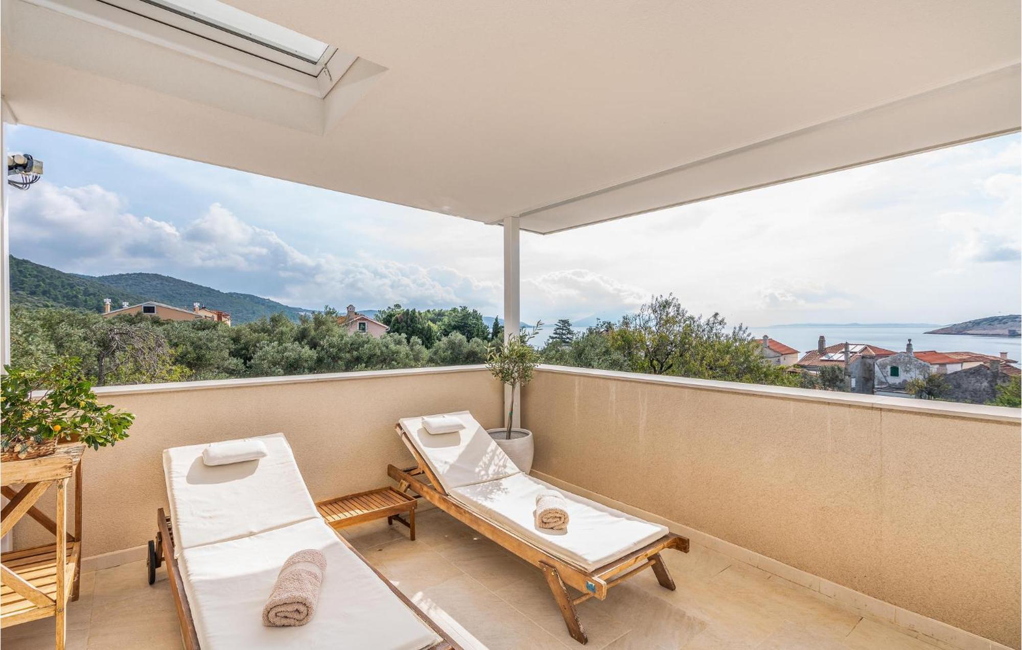 Beautiful Home In Martinscica With Wifi Exterior foto